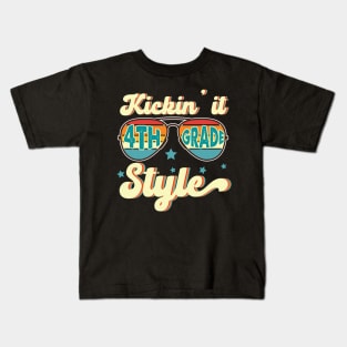 Retro Kickin It 4th Grade Style Teacher Back To School Gift For Boy Girl Kids Kids T-Shirt